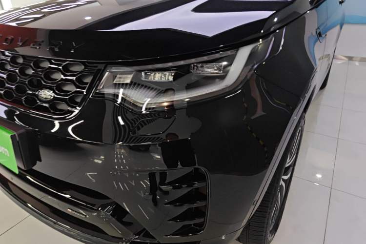Used Land Rover Discovery 2023 Restyled 360 PS R-Dynamic SE Left Front Headlight