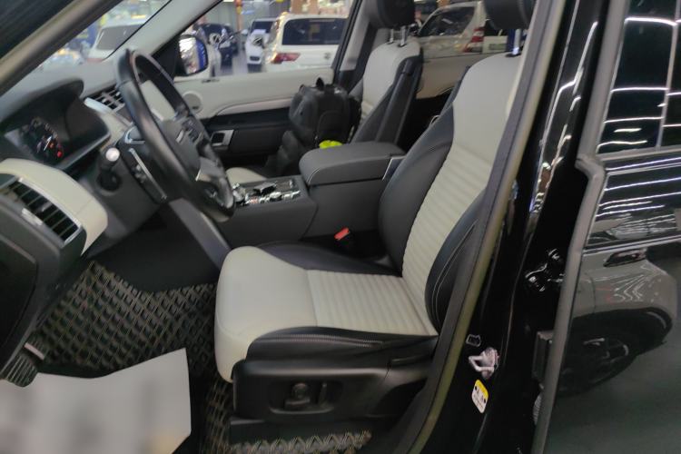 Used Land Rover Discovery 2023 360 PS R-Dynamic S Left Front Seat