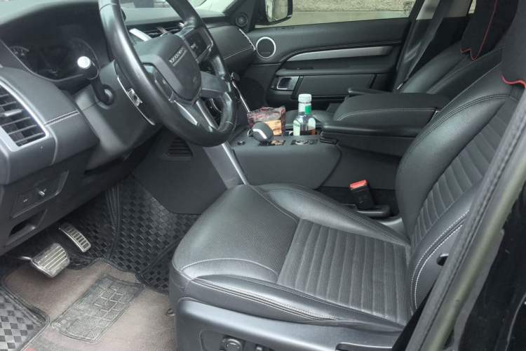 Used Land Rover Discovery 2023 360 PS R-Dynamic S Left Front Seat