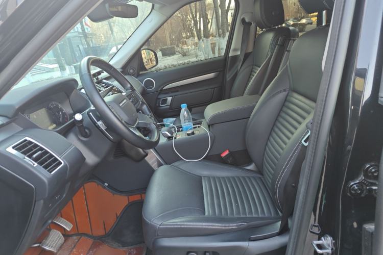 Used Land Rover Discovery 2023 360 PS R-Dynamic S Left Front Seat