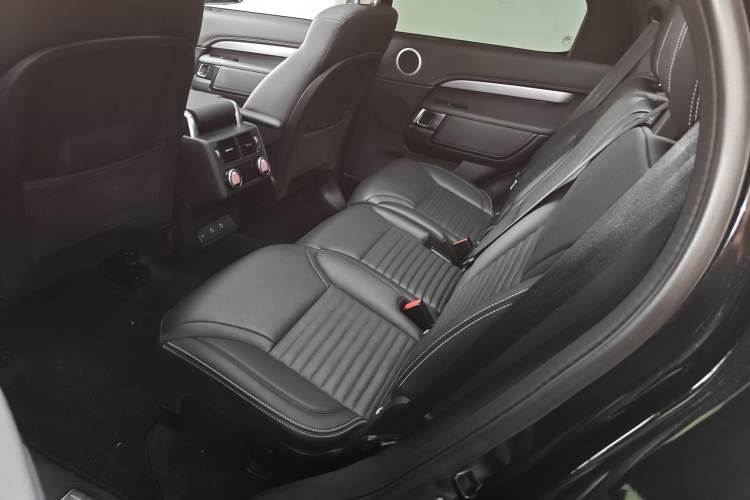 Used Land Rover Discovery 2023 360 PS R-Dynamic S Left Rear Seat