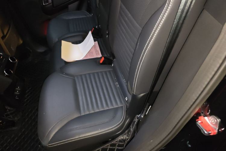 Used Land Rover Discovery 2023 360 PS R-Dynamic S Left Rear Seat