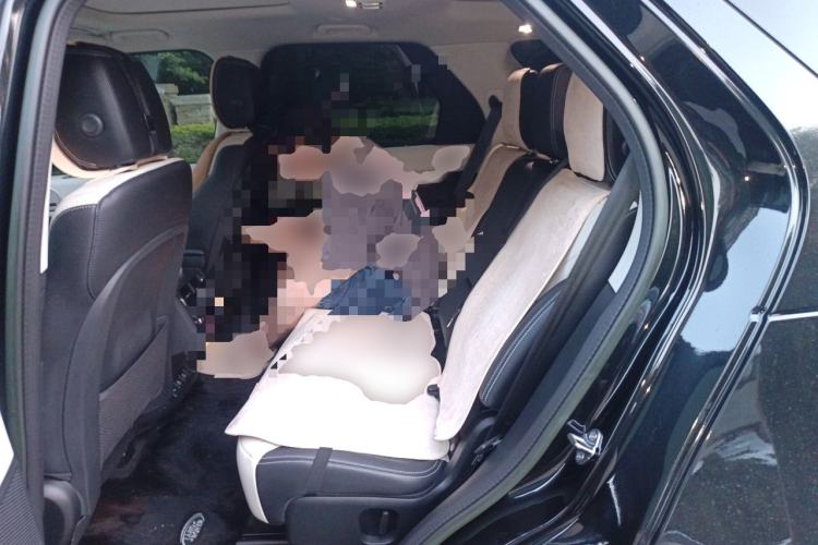Used Land Rover Discovery 2023 360 PS R-Dynamic S Left Rear Seat
