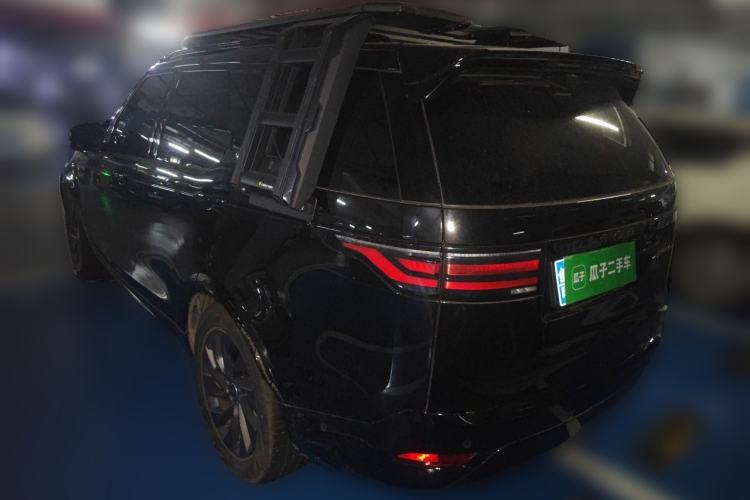 Used Land Rover Discovery 2023 Revised Version 360 PS R-Dynamic S Rear Left 45 Deg