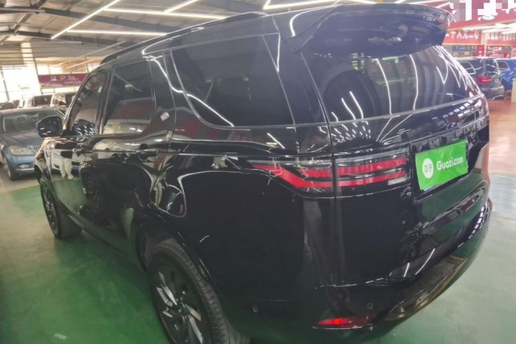 Used Land Rover Discovery 2023 Revised Version 360 PS R-Dynamic S Rear Left 45 Deg