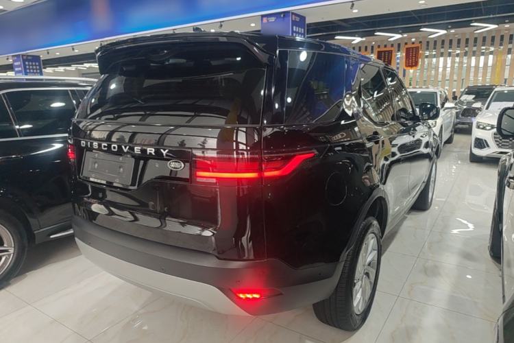 Used Land Rover Discovery 2023 Facelift 300PS S Rear Right 45 Deg