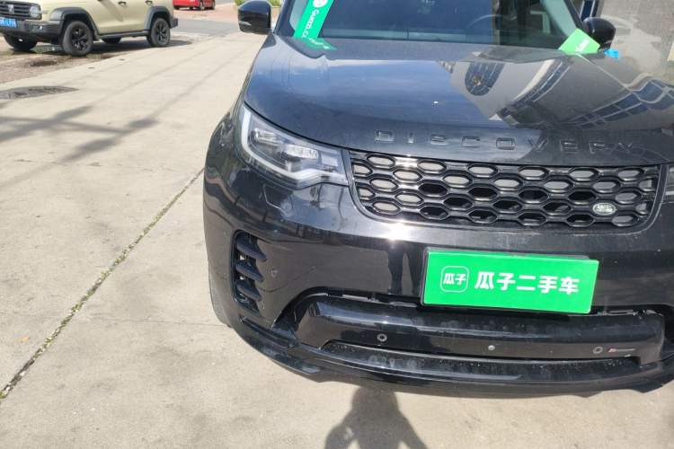 Used Land Rover Discovery 2023 Revised Version 360 PS R-Dynamic S Right Front Headlight