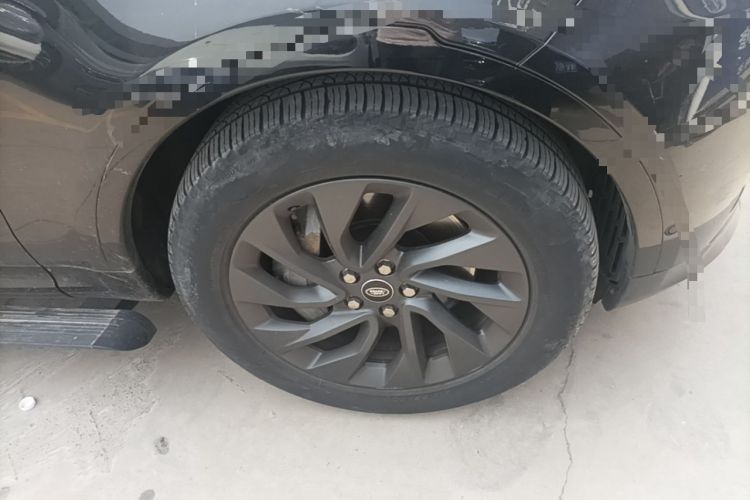 Used Land Rover Discovery 2023 Revised Version 360 PS R-Dynamic S Right Front Wheel Hub