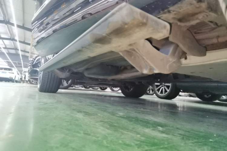 Used Land Rover Discovery 2023 Revised Version 360 PS R-Dynamic S Right Side Sill