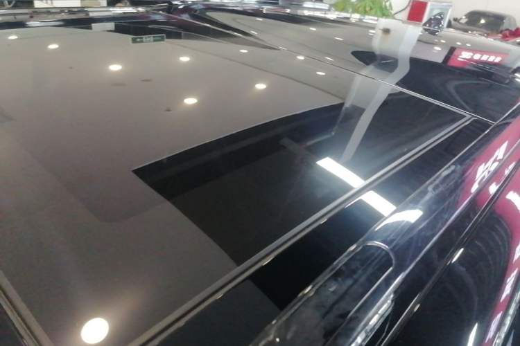 Used Land Rover Discovery 2023 360 PS R-Dynamic S Roof