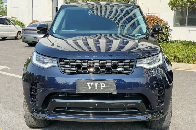 Used Land Rover Discovery 2023 Restyled 360 PS R-Dynamic SE Exterior 2