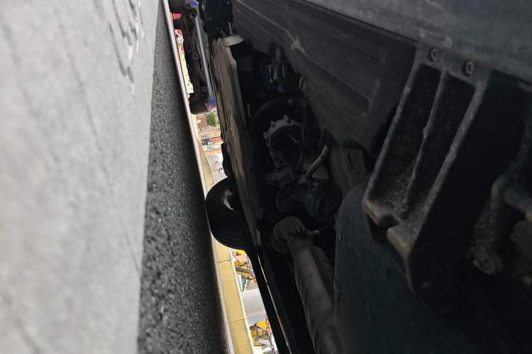 Used Land Rover Discovery 2023 360 PS R-Dynamic S Chassis Rear Left