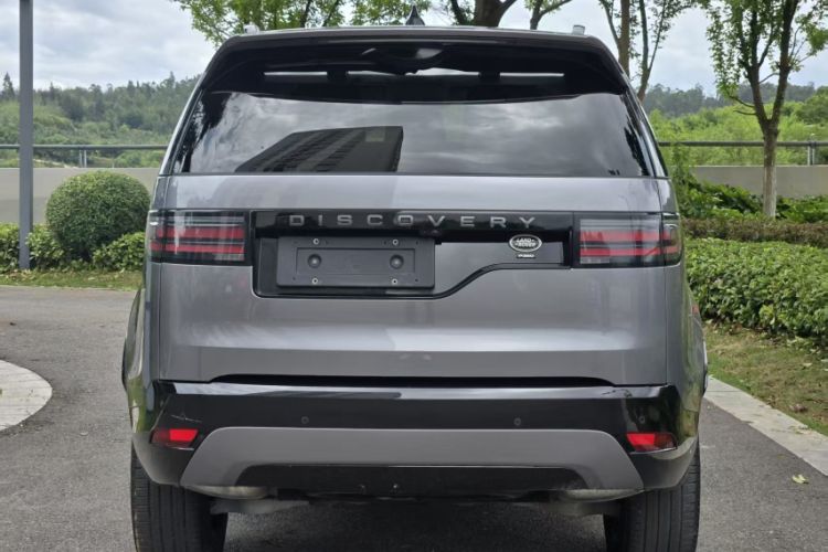 Used Land Rover Discovery 2023 Revised Version 360 PS R-Dynamic S Exterior 4