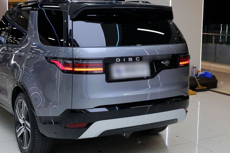 Used Land Rover Discovery 2023 360 PS Metropolitan Edition Exterior 4