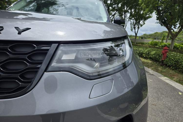 Used Land Rover Discovery 2023 Revised Version 360 PS R-Dynamic S Exterior 6