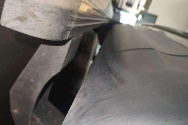 Used Land Rover Discovery 2023 300PS S Right Side Sill