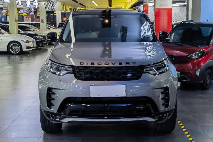 Used Land Rover Discovery 2023 360 PS R-Dynamic S Exterior 1