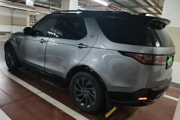 Used Land Rover Discovery 2023 360 PS R-Dynamic S Rear Left 45 Deg