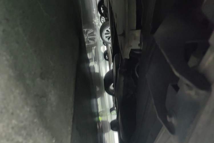 Used Land Rover Discovery 2023 360 PS R-Dynamic S Chassis Front Left