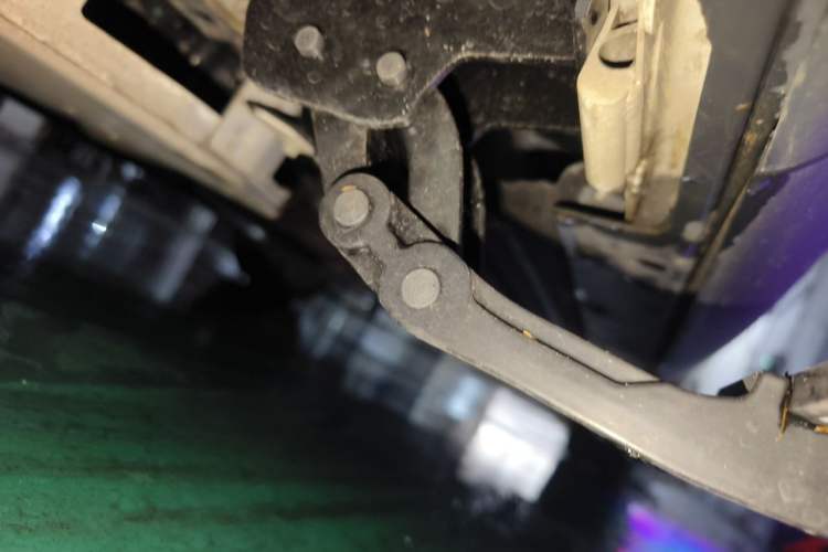 Used Land Rover Discovery 2023 300PS S Chassis Front Left