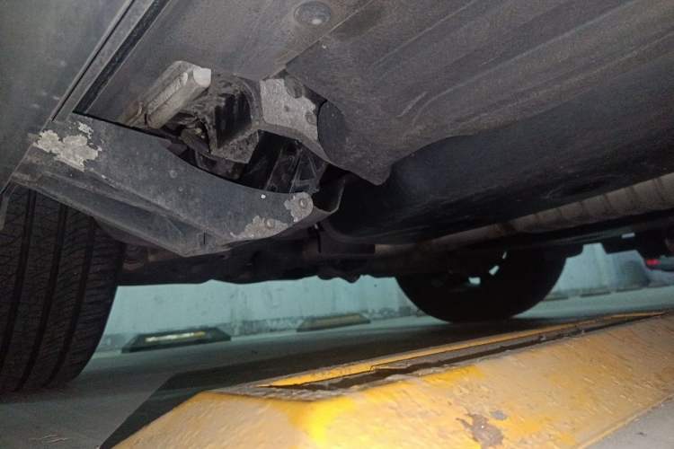 Used Land Rover Discovery 2023 360 PS R-Dynamic S Chassis Rear Right