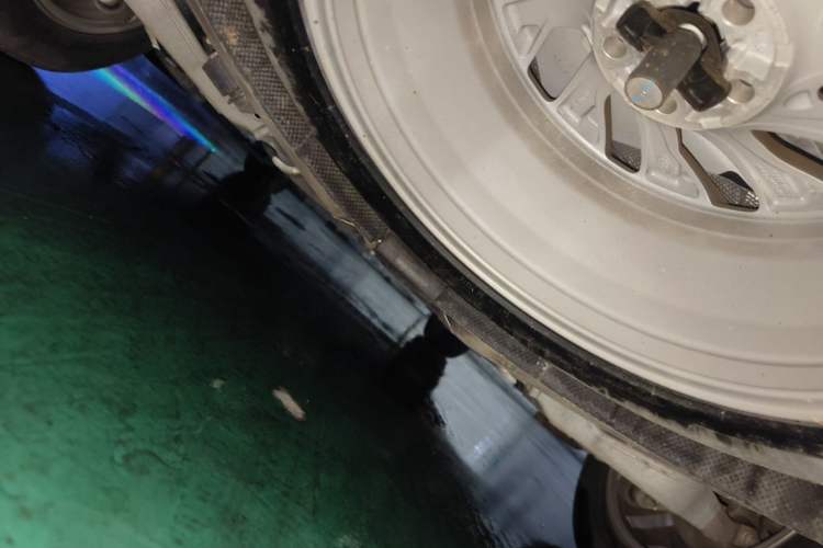 Used Land Rover Discovery 2023 300PS S Chassis Rear