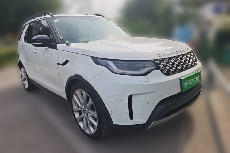 Used Land Rover Discovery 2023 Revised Version 360 PS R-Dynamic S Front Right 45 Deg