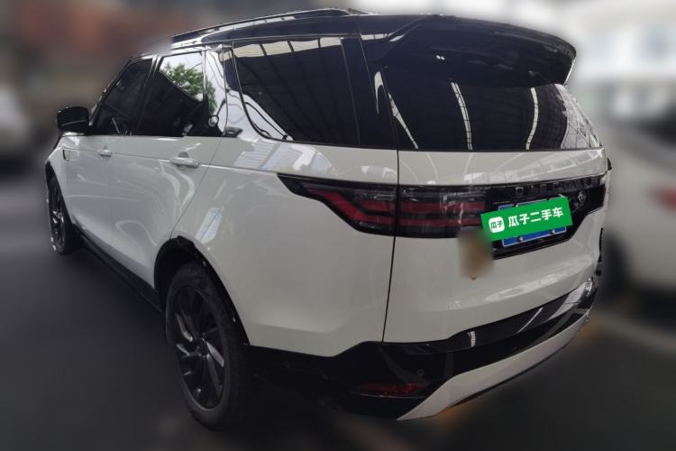 Used Land Rover Discovery 2023 Revised Version 360 PS R-Dynamic S Rear Left 45 Deg