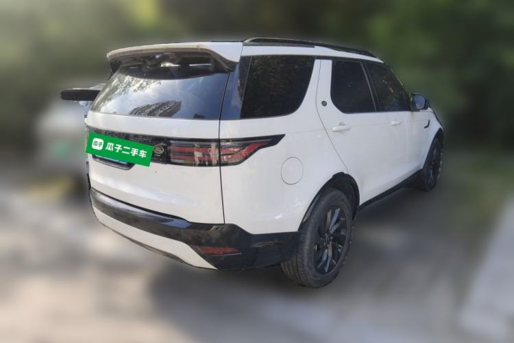 Used Land Rover Discovery 2023 Revised Version 360 PS R-Dynamic S Rear Right 45 Deg