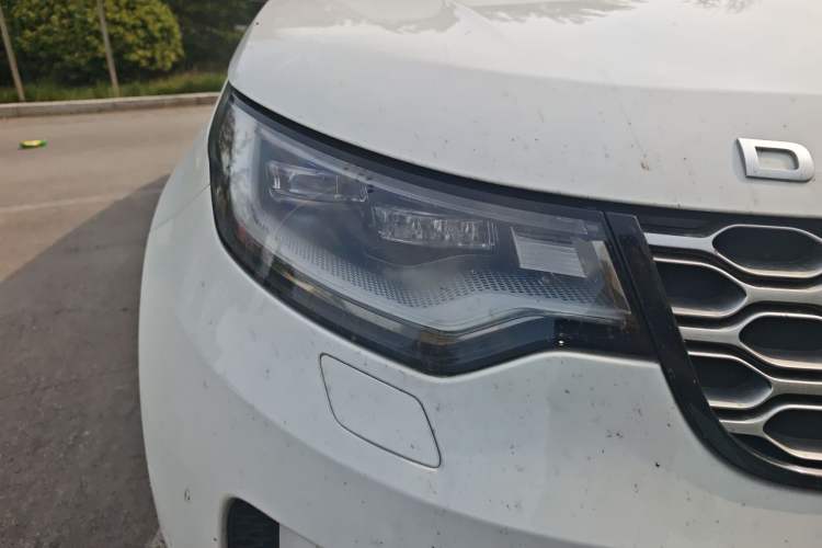 Used Land Rover Discovery 2023 Revised Version 360 PS R-Dynamic S Right Front Headlight