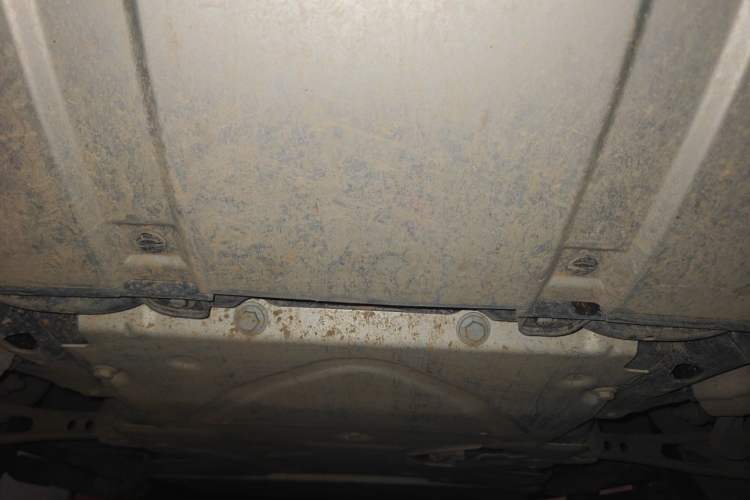Used Land Rover Discovery 2024 360 PS S Chassis Front