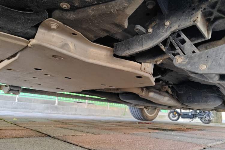 Used Land Rover Discovery  Chassis Front Left