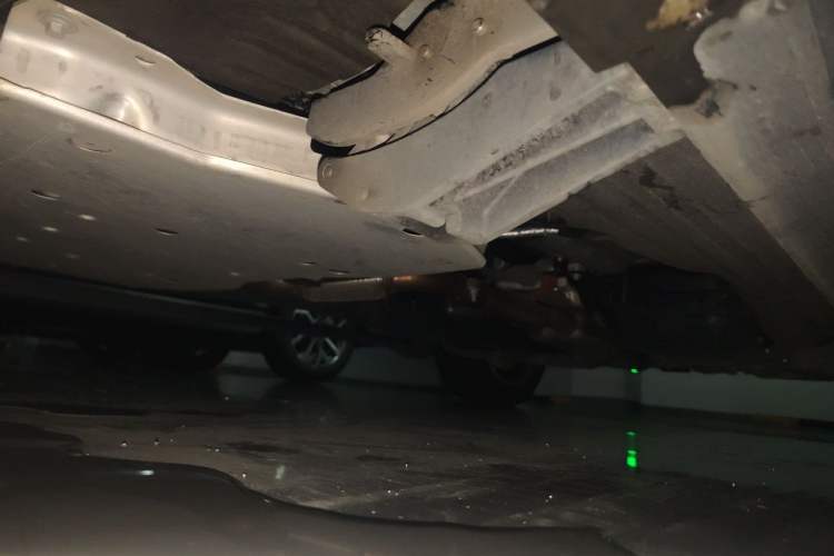 Used Land Rover Discovery 2024 300PS S Chassis Front Left