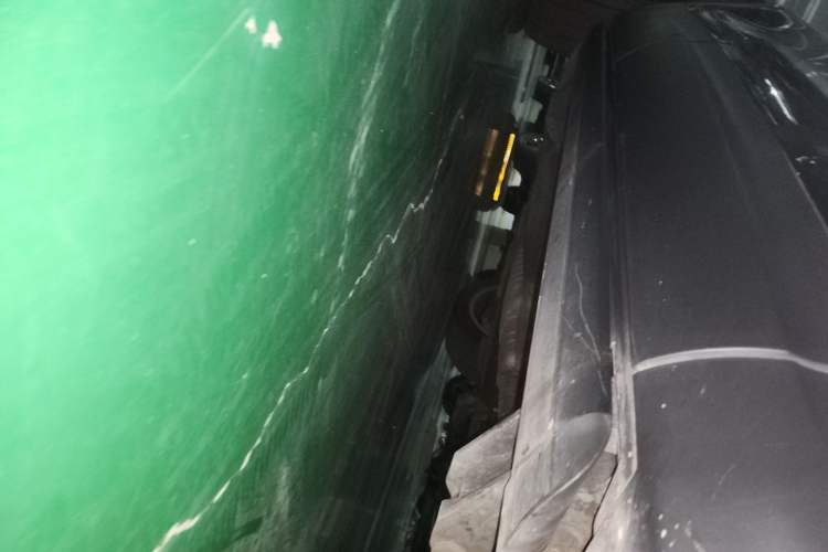 Used Land Rover Discovery 2024 360 PS S Chassis Front Right