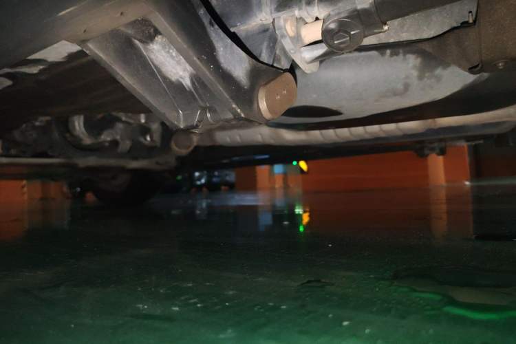 Used Land Rover Discovery 2024 360 PS Dynamic SE Chassis Rear Left