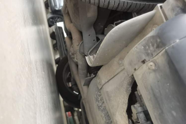 Used Land Rover Discovery 2024 360 PS Dynamic SE Chassis Rear Right