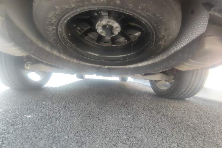 Used Land Rover Discovery 2024 360 PS Dynamic SE Chassis Rear