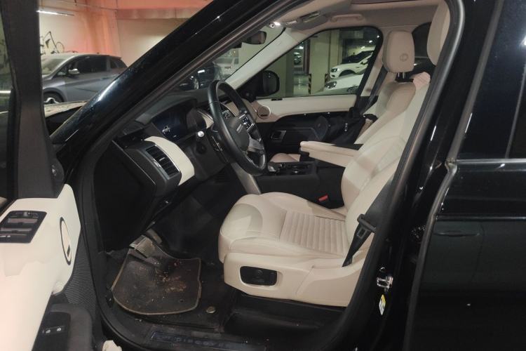 Used Land Rover Discovery 2024 360 PS S Driver Seat