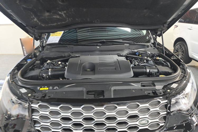 Used Land Rover Discovery 2024 360 PS S Engine Bay