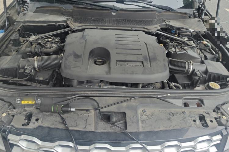 Used Land Rover Discovery 2024 360 PS S Engine Bay