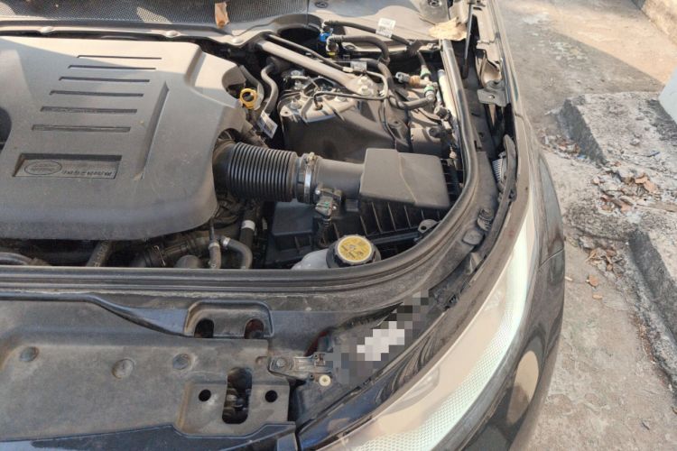 Used Land Rover Discovery 2024 360 PS Dynamic SE Engine Bay Left