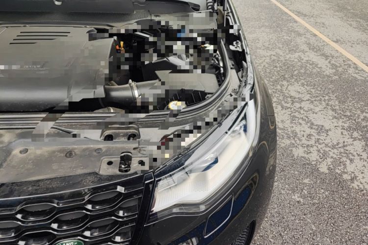 Used Land Rover Discovery 2024 300PS S Engine Bay Left