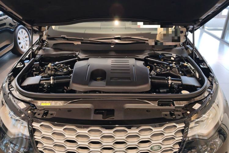 Used Land Rover Discovery 2024 360 PS S Engine Bay