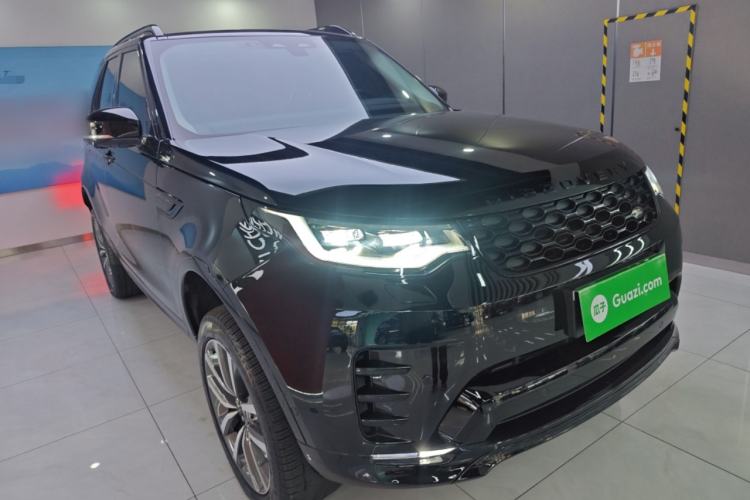 Used Land Rover Discovery 2024 360 PS Dynamic SE Exterior 2