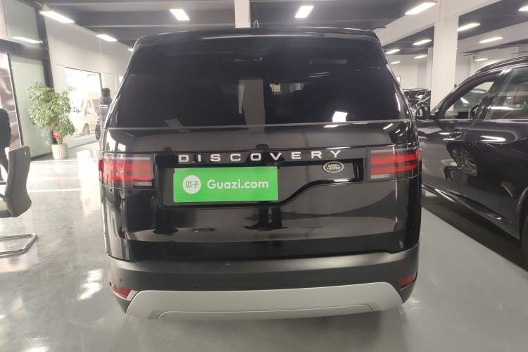 Used Land Rover Discovery 2024 360 PS S Exterior 4