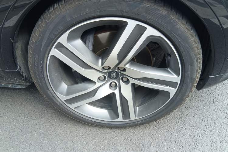 Used Land Rover Discovery 2024 360 PS Dynamic HSE Exterior 7