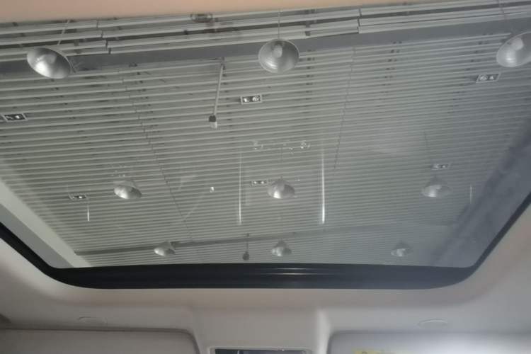 Used Land Rover Discovery 2024 360 PS Dynamic SE Headliner