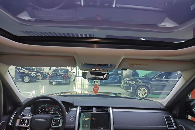 Used Land Rover Discovery 2024 360 PS Dynamic SE Headliner