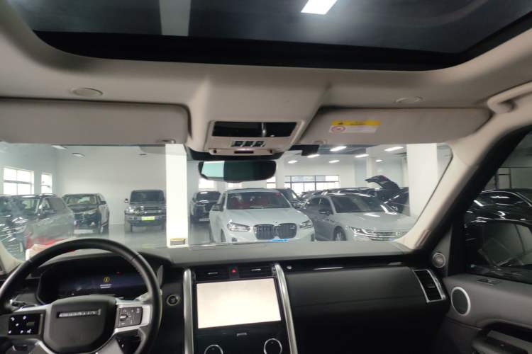 Used Land Rover Discovery 2024 360 PS S Headliner