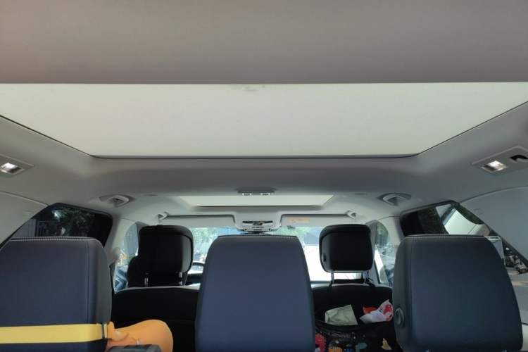 Used Land Rover Discovery 2024 360 PS Dynamic SE Headliner